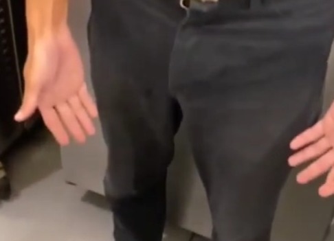 Funcionário do Burger King diz ter urinado na roupa por não poder deixar  quiosque; vídeo